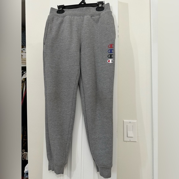 Champion Pants Kids 👦🏻 - Picture 2 of 3